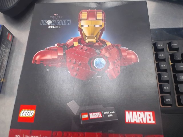 Lego infinity iron man mk4 bust