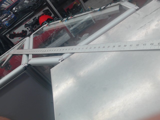 Equere en metal en t 48