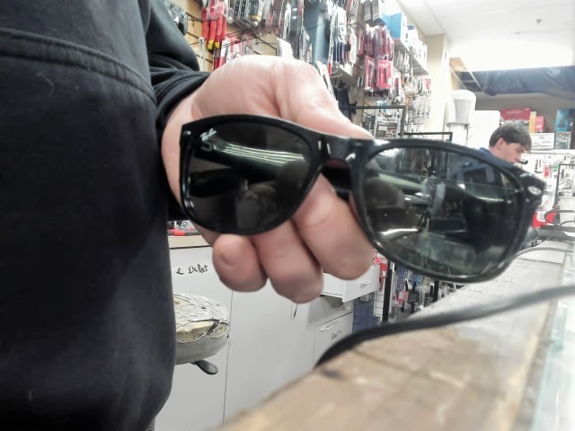 Lunette de soleil raybans wayfer