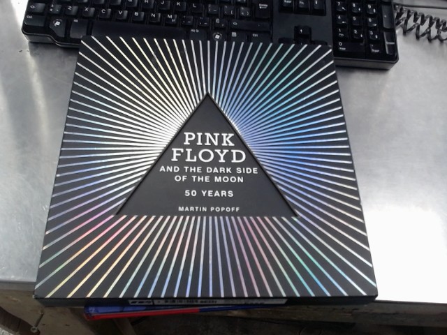 Livre pink floyd and dark side