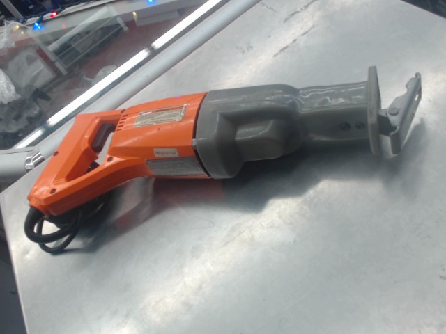 Sawzall filaire orange et gris