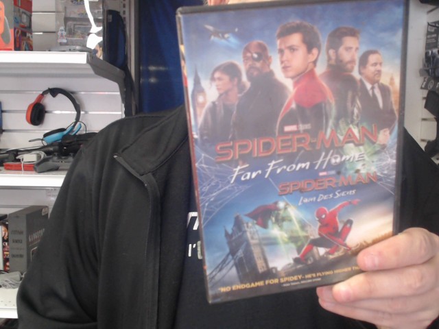 Spider-man loin des siens