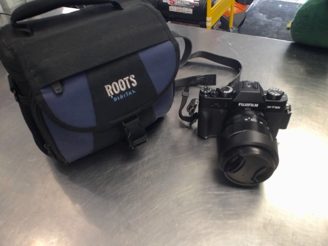 Camera digital dans case mou