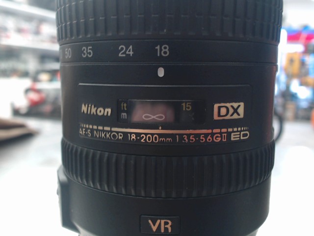 Lens 18-200mm 1:3.5-5.6 + adapteur ftz 2