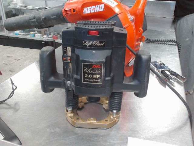 Defonceuse plongeante 1845 a vitesse var