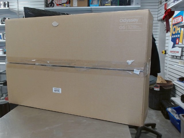 Moniteur de jeu 32po