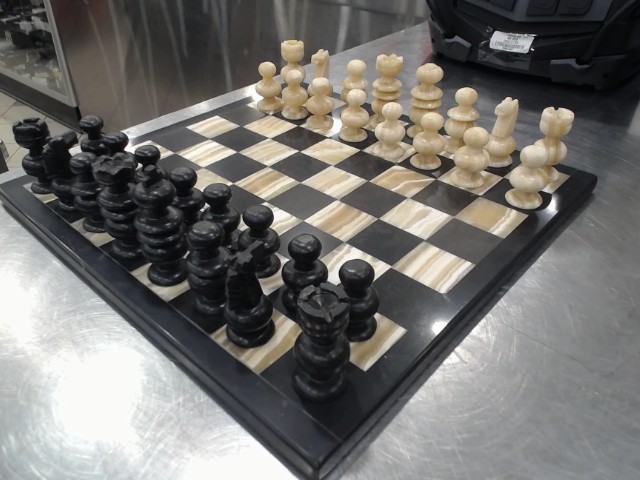 Jeu d'echec en marbre