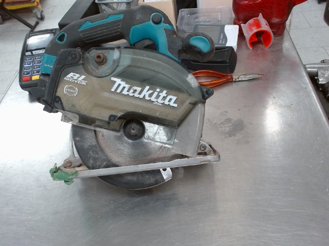 Scie ronde makita avec batt