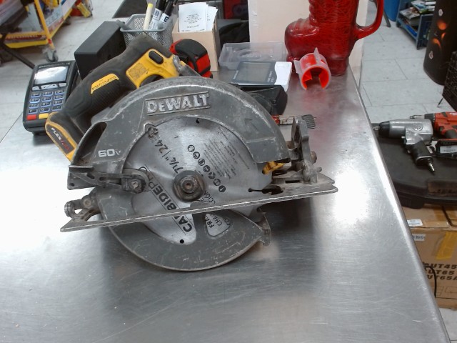 Scie ronde dewalt sans batt