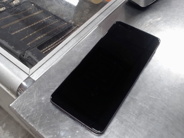 Cellulaire 64gb (2021)+chargeur