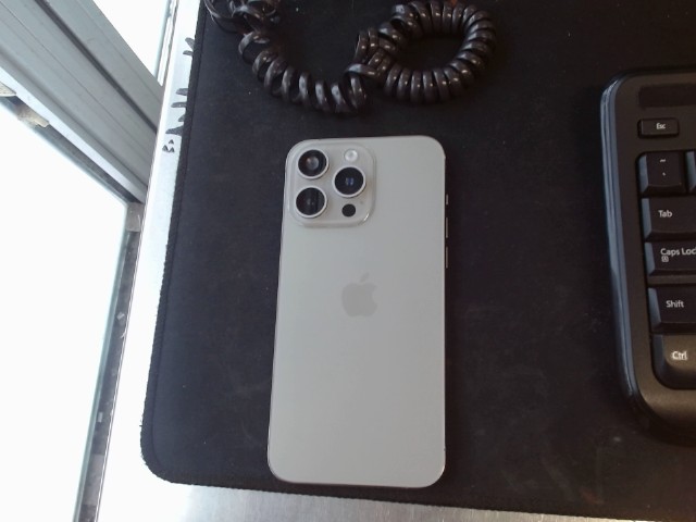 Replicca iphone 15 pro max