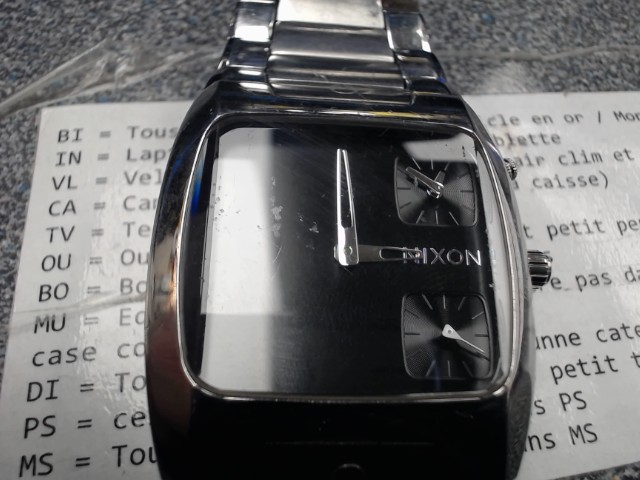 Montre acheter ici pour 160