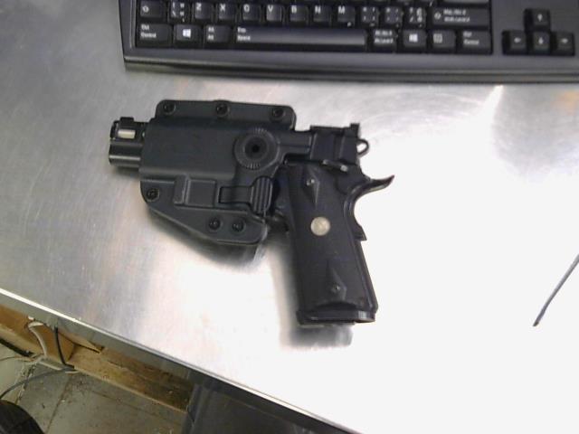 Airsoft pistol+holster