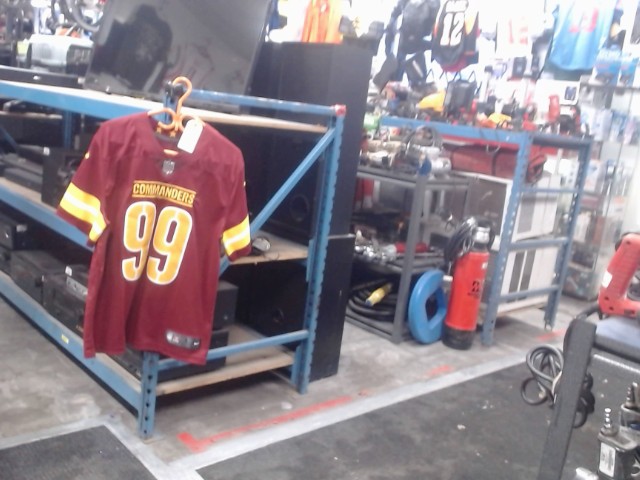 Chandail large commanders young