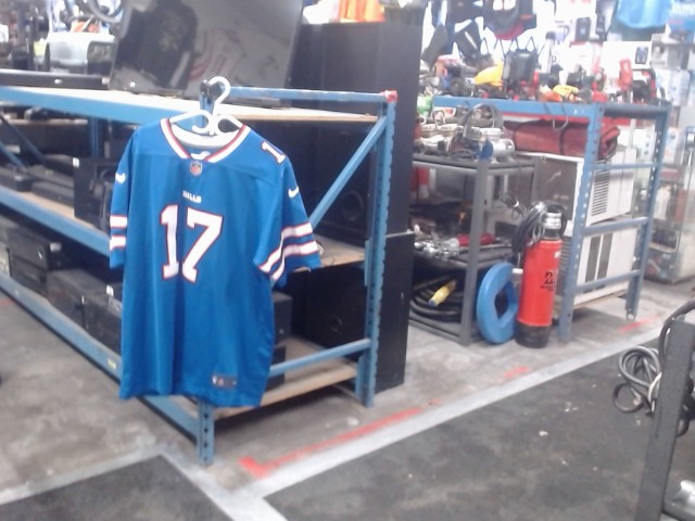 Chandail bills 17 allen