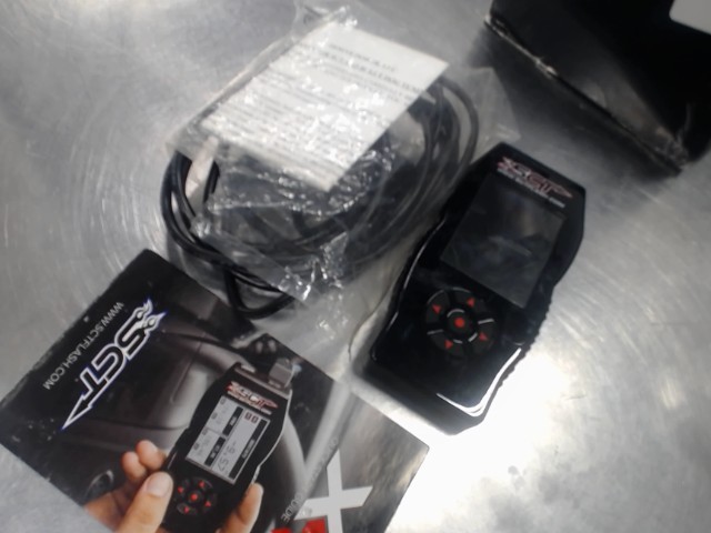 Obd2 sct + boite + acc )married) 4 left