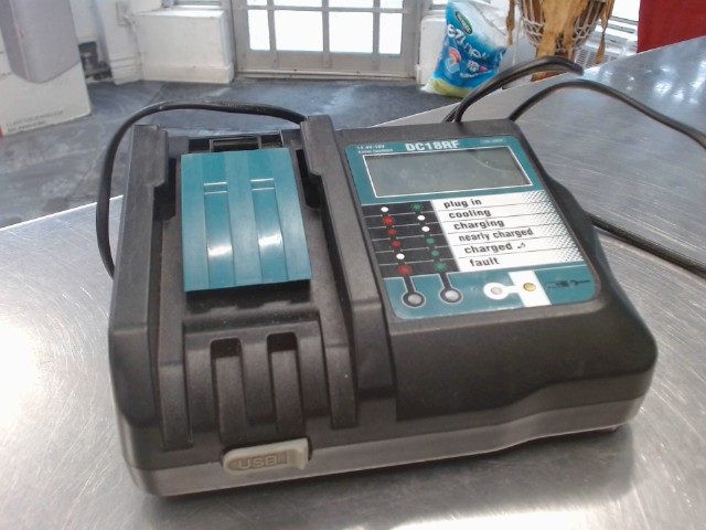 Chargeur makita