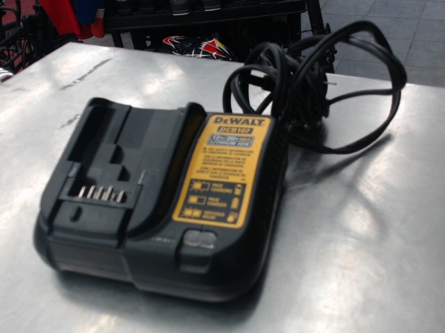Chargeur dewalt 12v/20v max