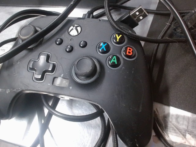 Manette de xbox multicolor glow pdp