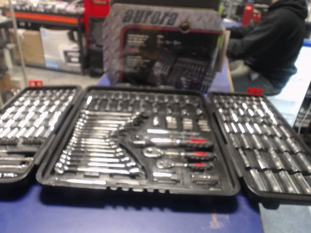 Kit de douilles et ratchet neuf