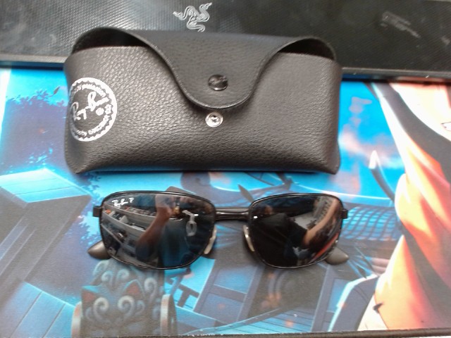 Lunette rayban polarise noir