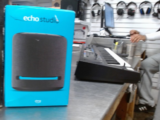 Echo studio alexa
