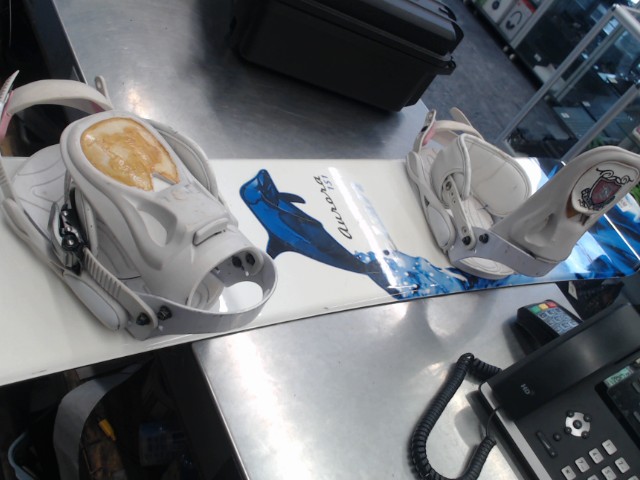 Snowboard elan blanc et bleu