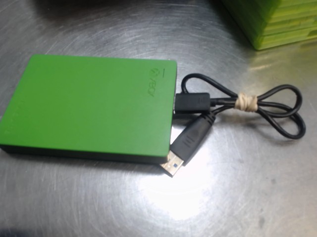 Disque dur 2tb pour xbox + fil