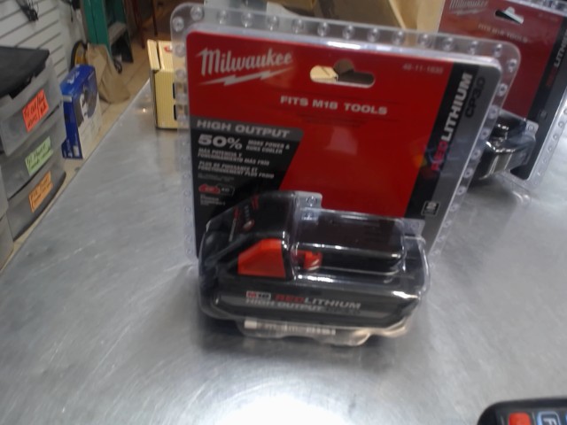 M18 3.ah neuf dans bo