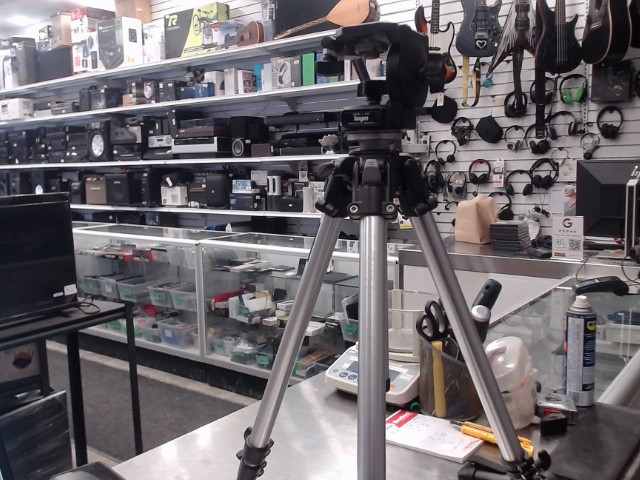 Tripod camera / boite