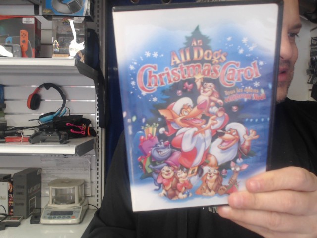 Tous les chiens celebrent noel