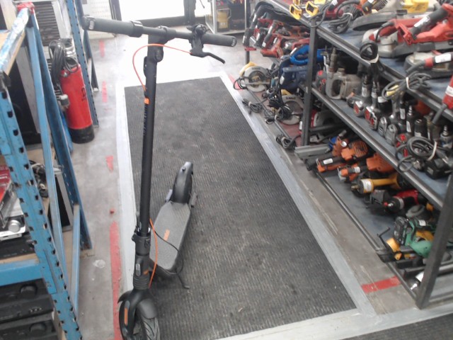 Trotinette electrique +chargeur