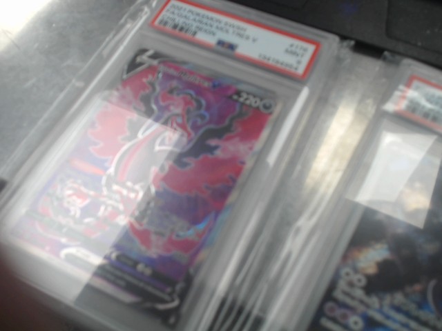 Galarian moltres v psa 9