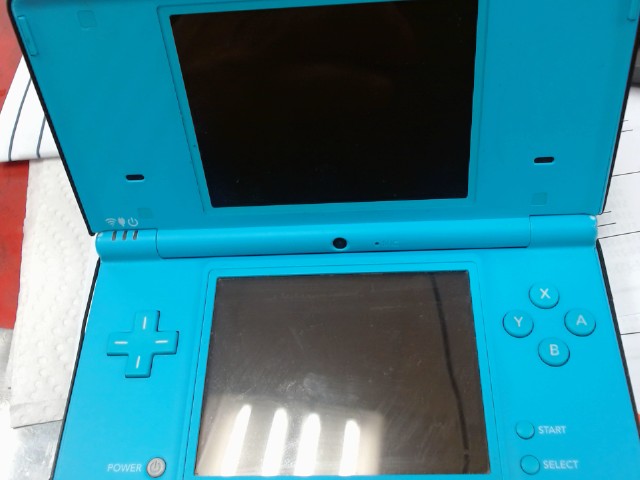 Nintendo ds dsi with cover bleue
