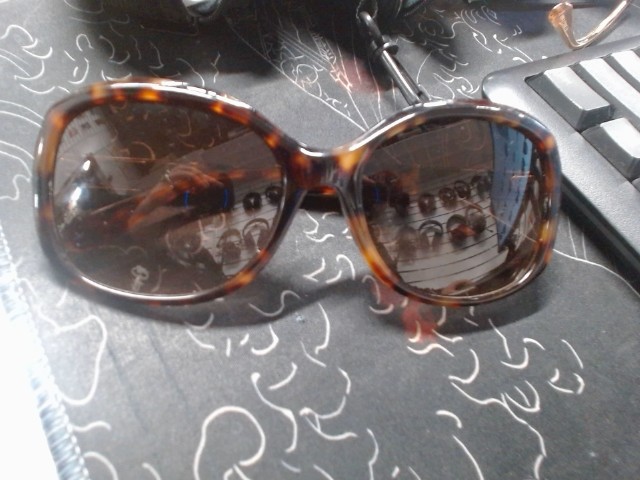 Lunette soleil moschino