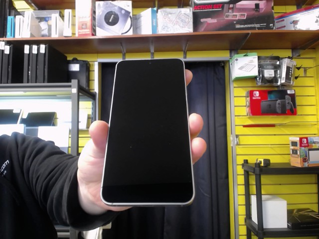 Cell gris dans case noir