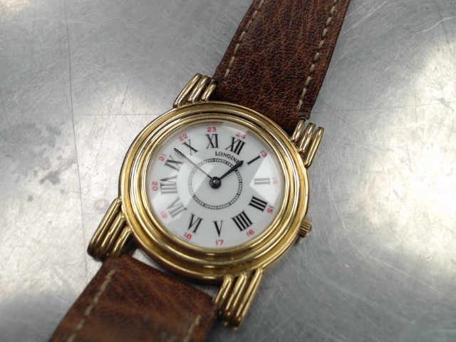 Montre quartz dor�e