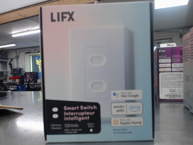 Smart switch lifx neuf