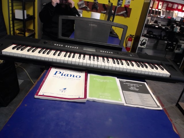 Clavier avec accessoires et housse