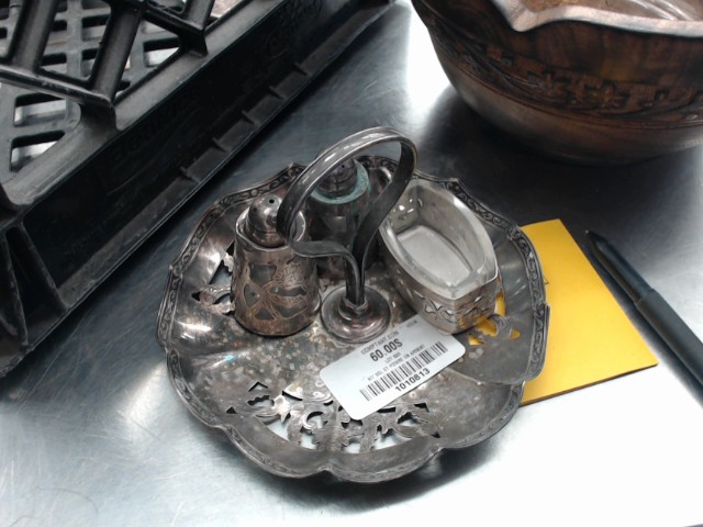 Kit sel et poivre en argent