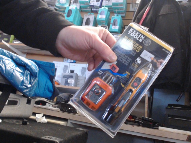 Voltage and gfci test kit