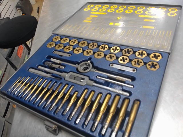 Set tap&die mastercraft