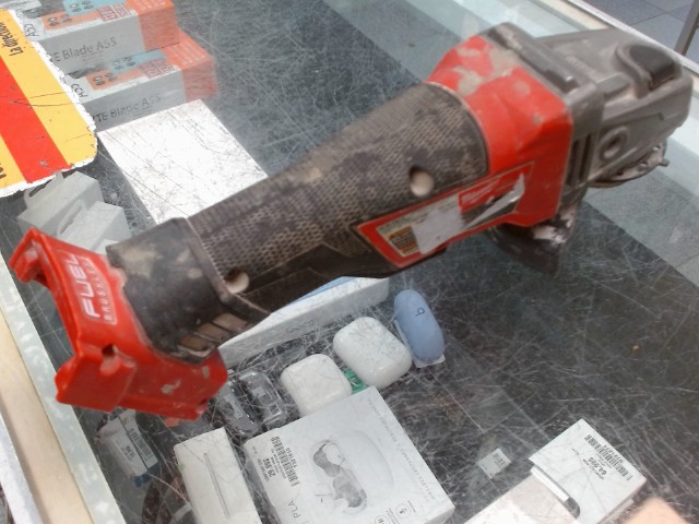 Grinder et drill no chag no batt