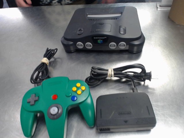 Console n64 +manette verte et fil(norca)