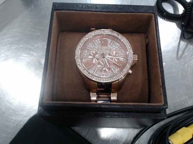 Montre pour femme pas de batterie