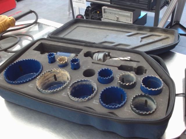 Ensemble de scries-cloches