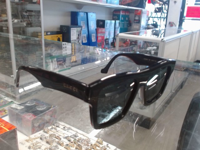 Gucci glasses