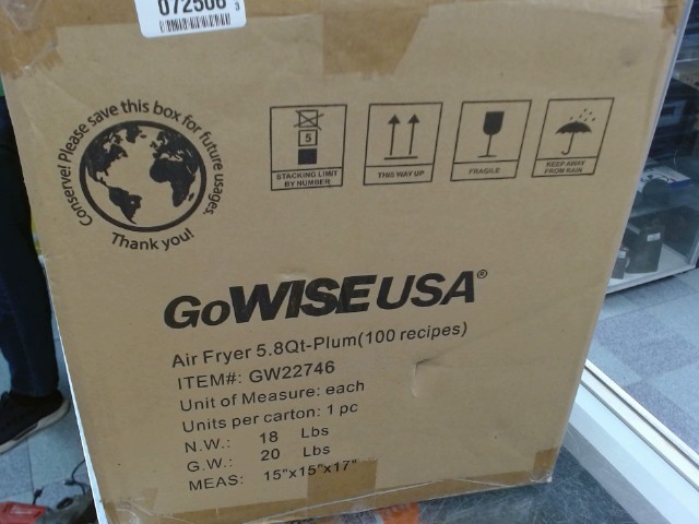 Air frier mauve neuf en boite