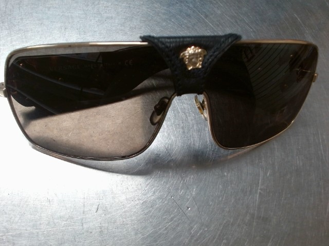 Lunettes de doleil versace