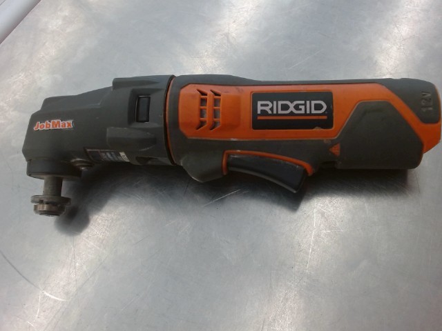 Mutli-outil tete changeable